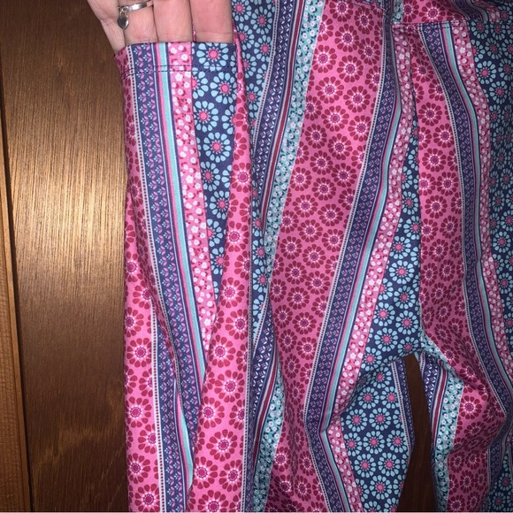 Women’s XXL FIRSTWAY Multi Colored Floral Striped Flare Leg Capri Yoga Pants EXC - Picture 3 of 16